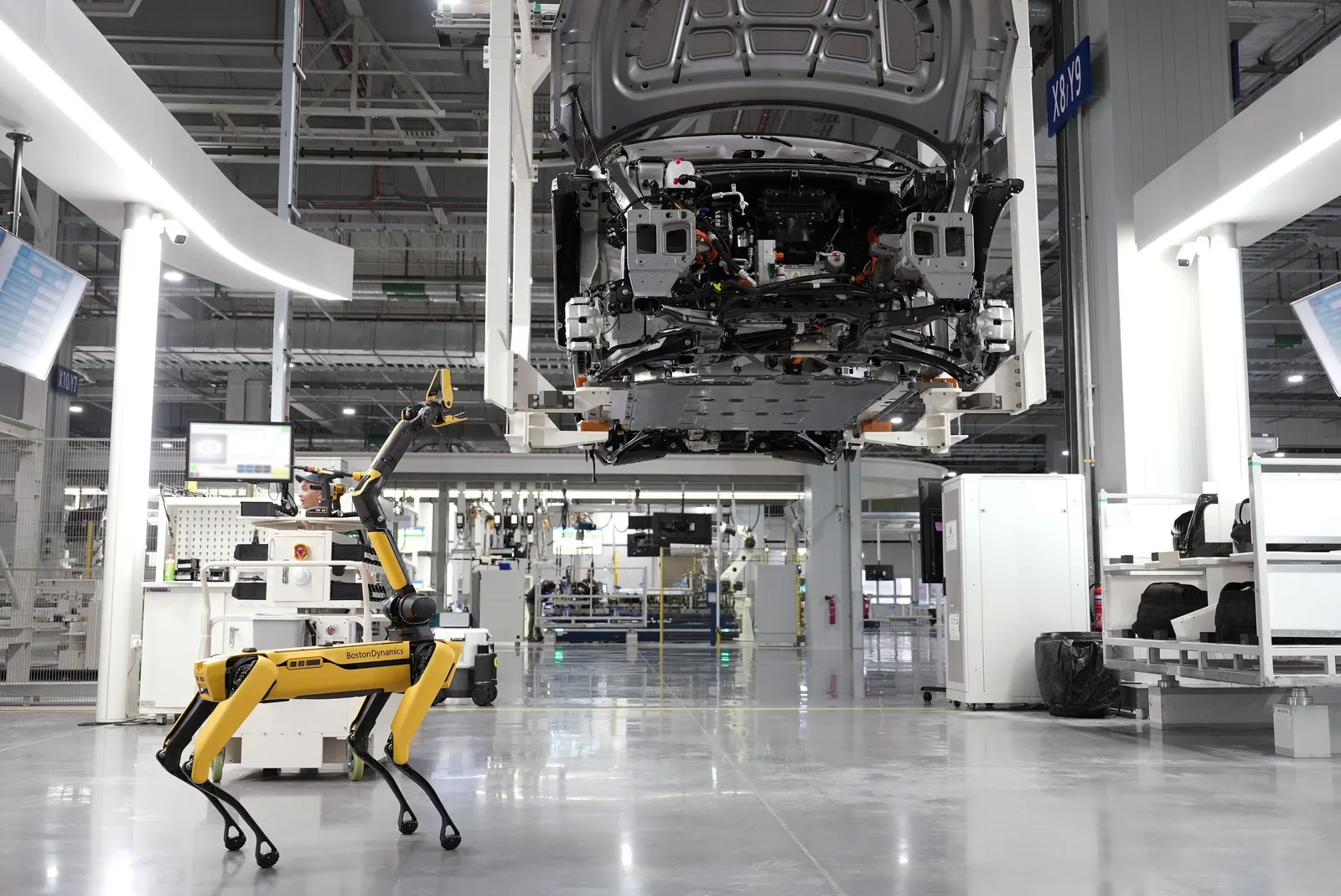Autoassemblage met een mobiele inspectierobot